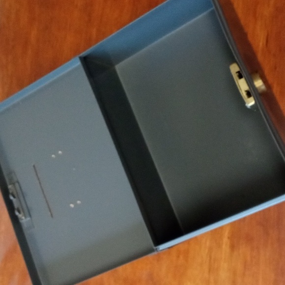 Steelmaster Ballot Box NO KEY - Picture 3 of 4